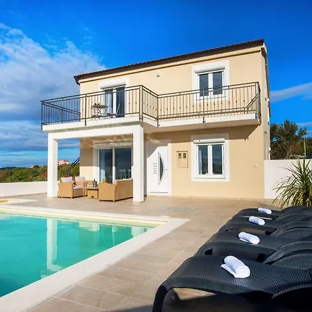 Sky Villa